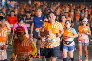 BIB: 549, 2059, 25225, 067, 28500
                            <button type="button" onclick="openModal(22823248)" class="btn btn-primary btn-sm float-right btn-popup" data-toggle="modal" data-target=".modal-high-quality">
                        <i class="fas fa-shopping-cart"></i> Add to Cart
                    </button>
                                            <button type="button" onclick="isThisMe(22823248, true)" class="btn btn-success btn-sm float-right btn-popup btn-isme hidden" data-toggle="tooltip" data-placement="bottom" title="นี่คือรูปของคุณใช่ไหม คลิกที่นี่เพื่อเอาเข้าอัลบั้ม">
                        <i class="fas fa-plus"></i> Add to album
                    </button>
                    <button type="button" onclick="isThisMe(22823248, false)" class="btn btn-warning btn-sm float-right btn-popup btn-isnotme hidden">
                        <i class="fas fa-ban"></i> Remove from album
                    </button>